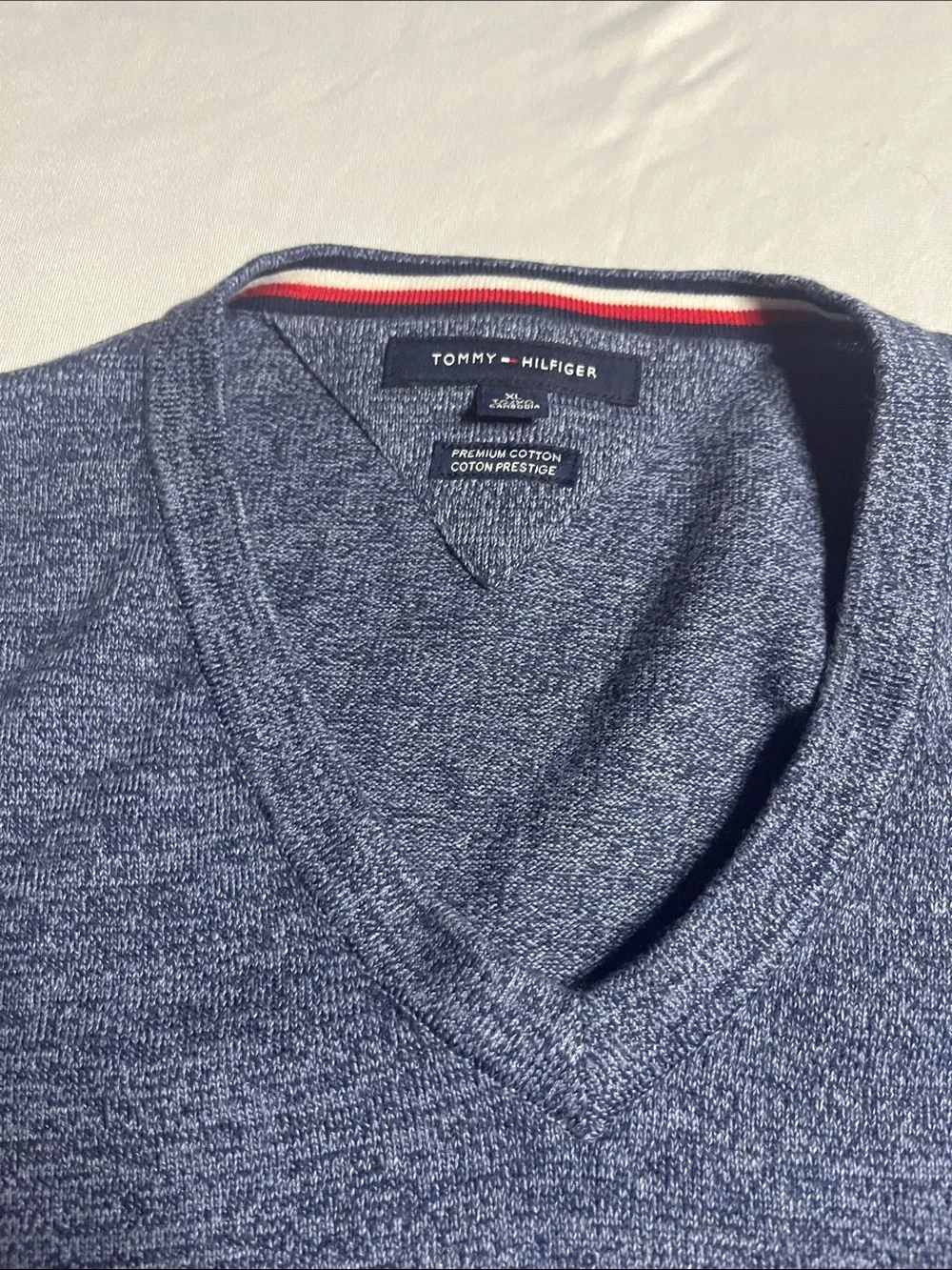 Tommy Hilfiger Vneck Sweater